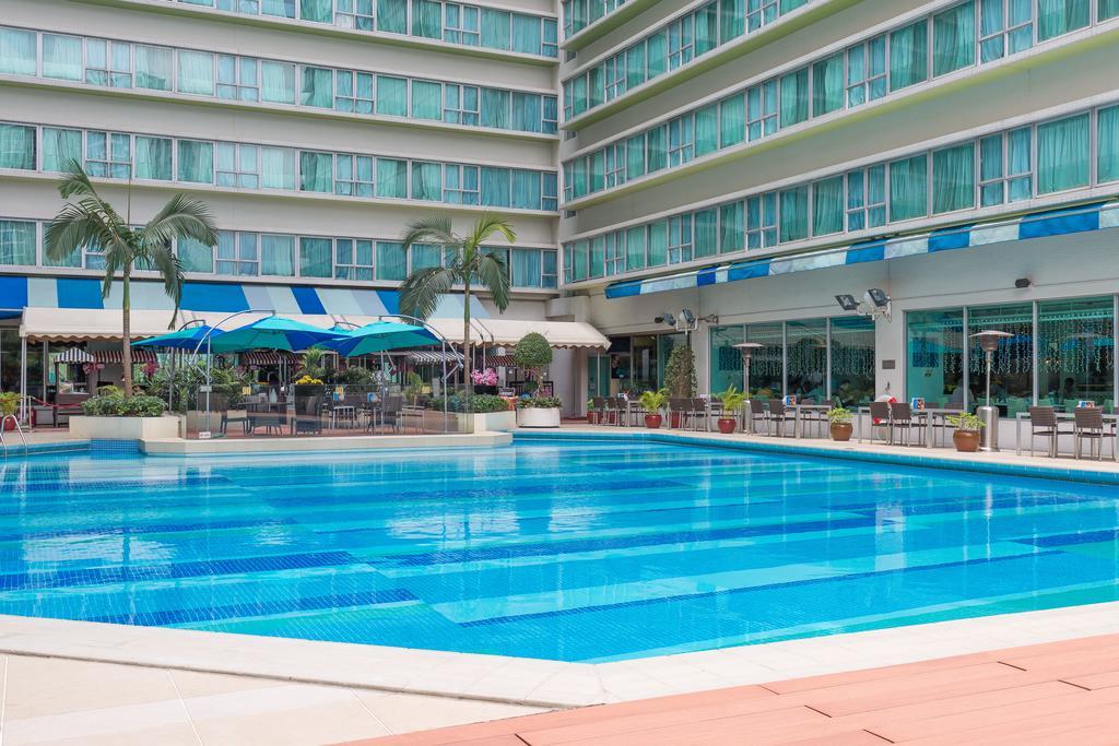 Khách sạn Regal Riverside